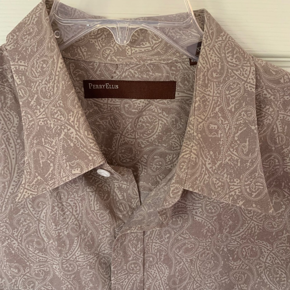 Perry Ellis XXL Button Up Shirt Beige Paisley Cotton Long Sleeve Flap Pockets